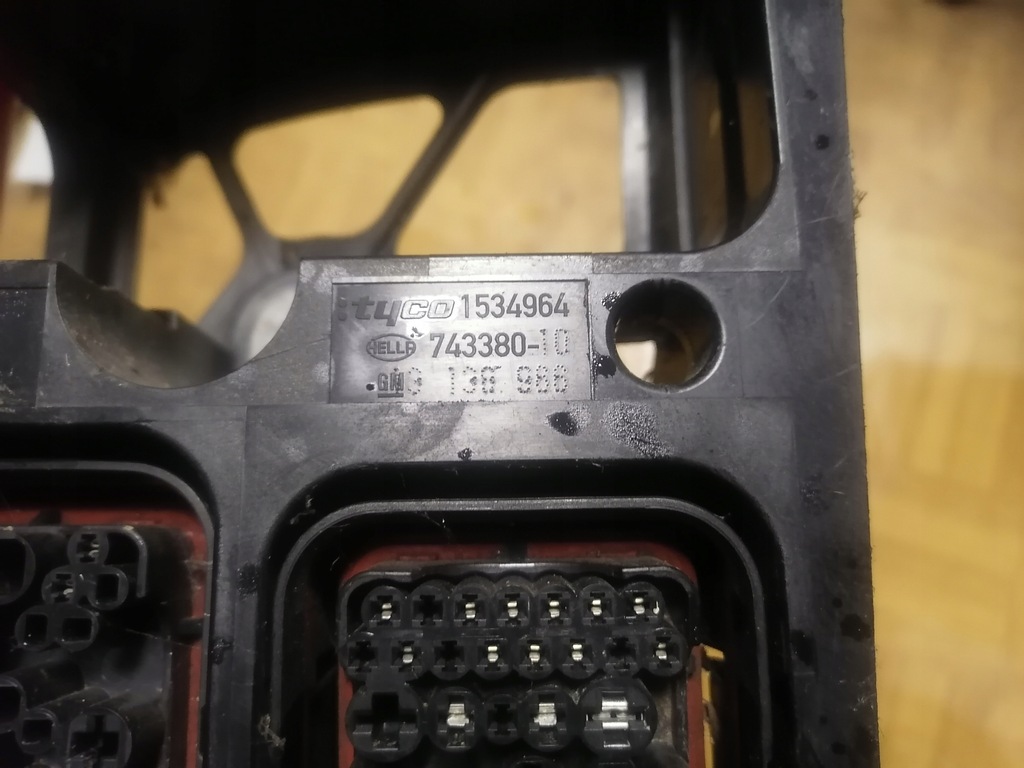 фото №5, Коробка запобіжників zafira b 1.9 cdti 13138966