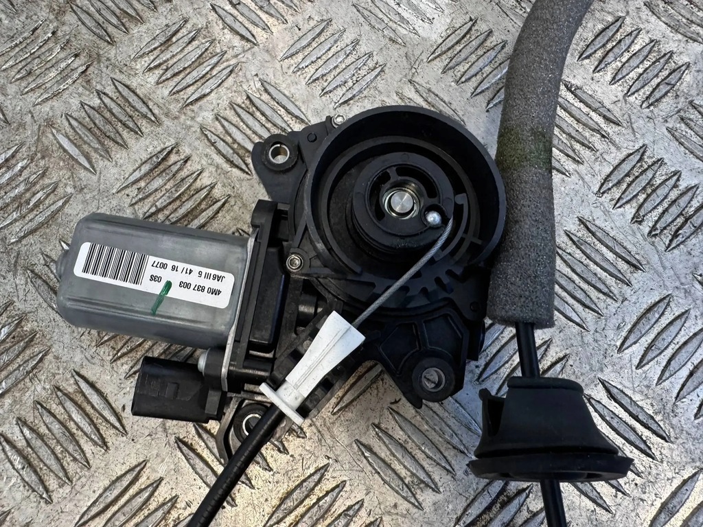 фото №8, Audi sq7 q7 4m 2015-2024 замок доводчик двері перед передній лівий