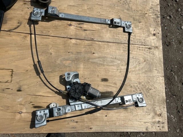 фото №1, Підйомник скло правий перед renault kangoo ii 08