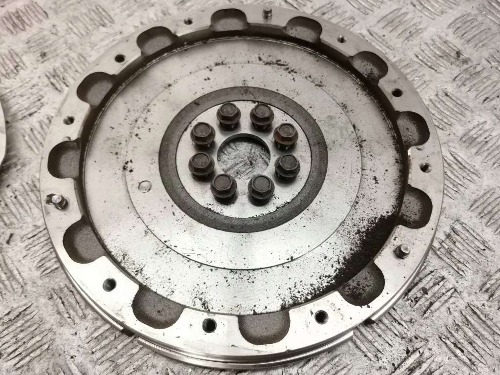 Lexus is 3 xe30 2015 комплект зчеплення в Україні