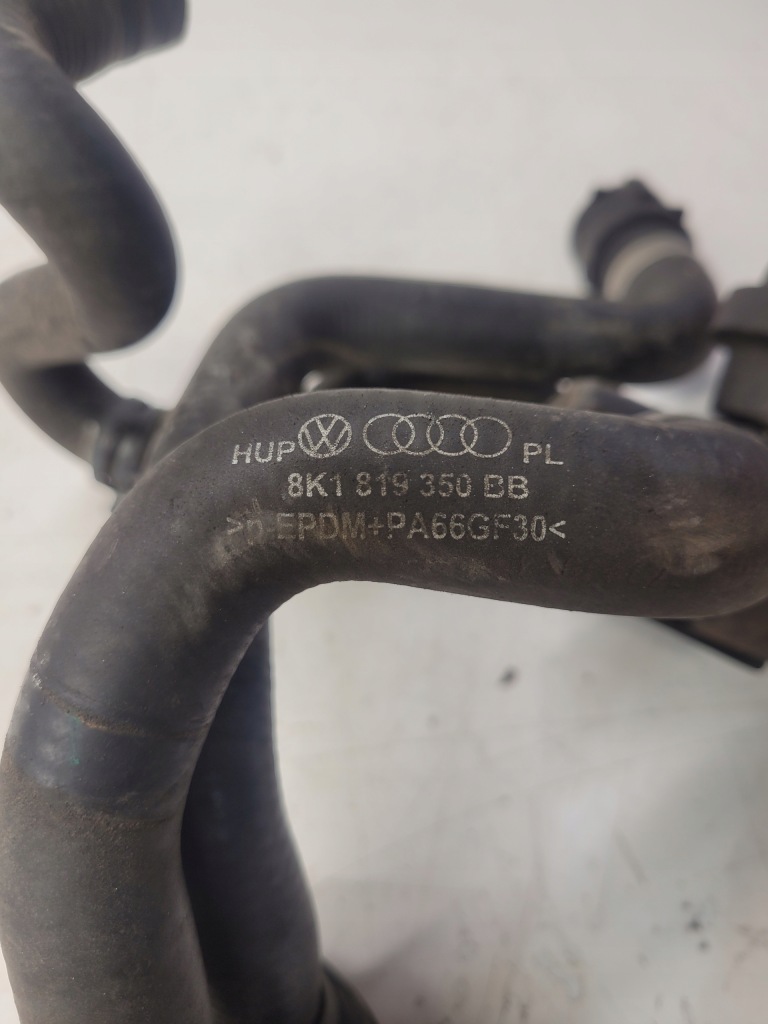 Пабтрубок  труба воды audi a4 b8 a5 8t 8k1819350bb в Украине
