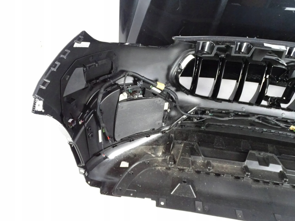 фото №11, Перед бампер передний капот лампа правая + левая maserati grecale