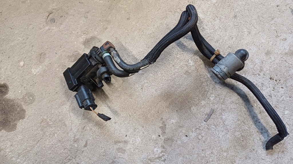 фото №1, Opel crossland 1.2 b клапан вакууму 9807396180