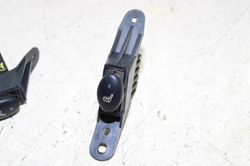 фото №1, Переключатель подогрев сиденье mini cooper r50 подогрев