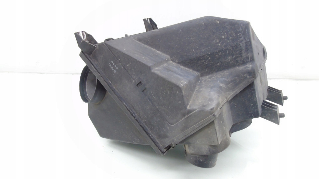 фото №6, Корпус фільтра повітря audi a8 d2 2.8 078133837aa