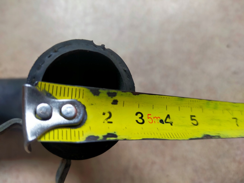 Volvo v60 s60 s80 v70 1.6 d2 пабтрубок  шланг левый в Украине