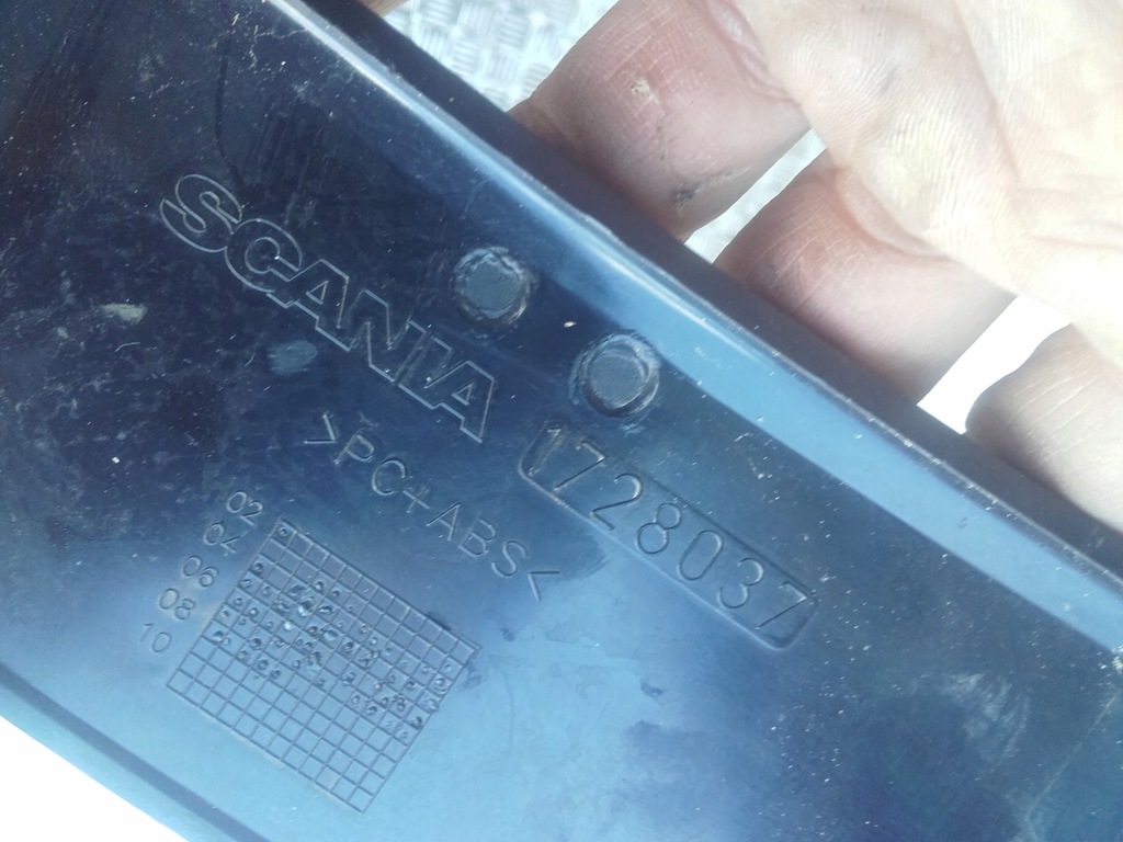 фото №5, Панель рамка консоли корпус спидометра scania r