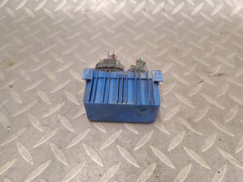 Купити Блок керування модуль реле підігрів свічка corsa d 1.3 cdti 55557760