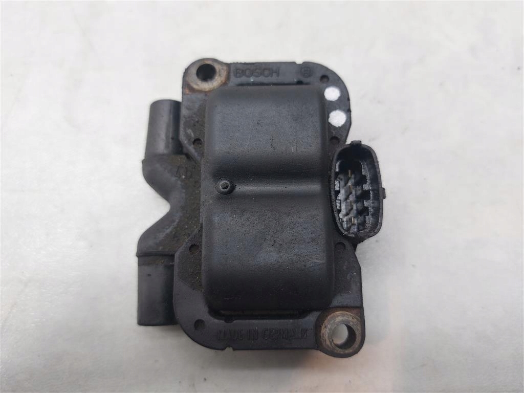 фото №1, Катушка зажигания smart fortwo 0.6b 99r bosch 4pin