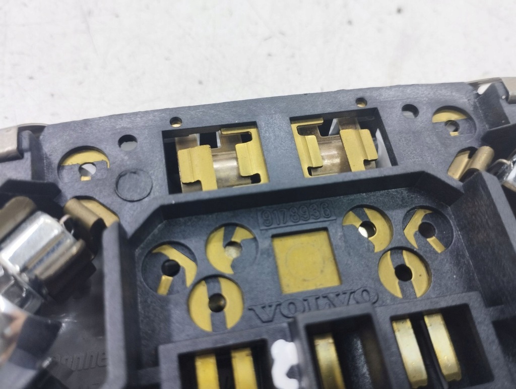 фото №8, Volvo xc90 2005 освещение кабины