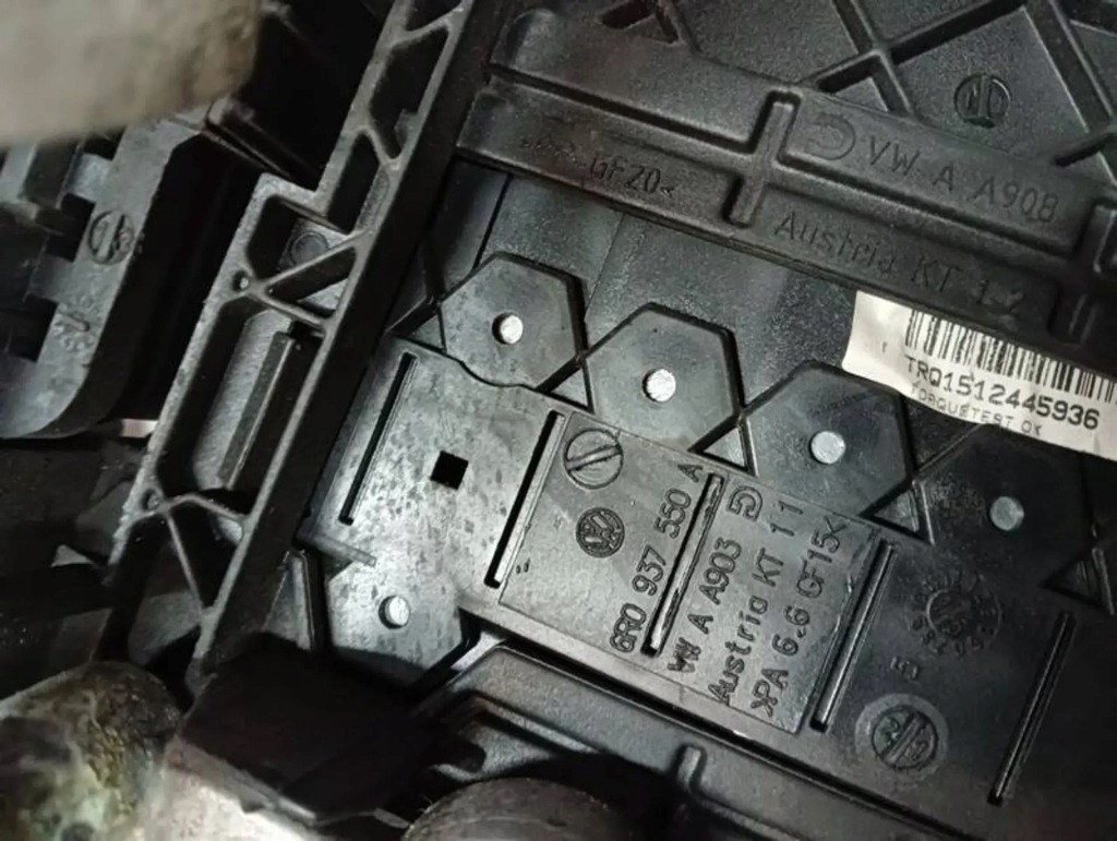 фото №5, Toledo iv rapid коробка предохранителей аккумулятор 6r0937550a