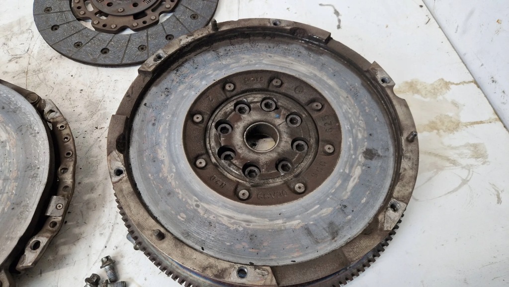 фото №5, Сцепление колесо двухмассовый комплект saab 93 9-3 2.8t v6 xwd 55562133