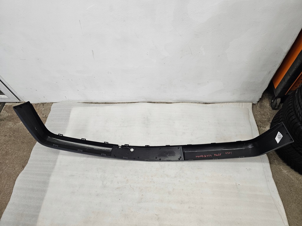 фото №12, Mercedes w124 бампер молдинг бампера перед