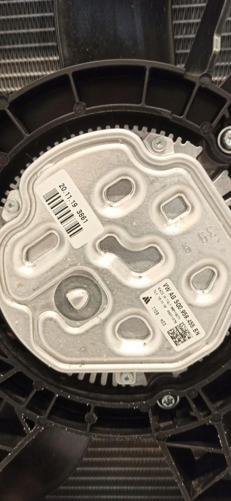 Audi q3 вентилятор радиатор 1.5 tsi 5q0959455bn 5q0816411as с Разборки