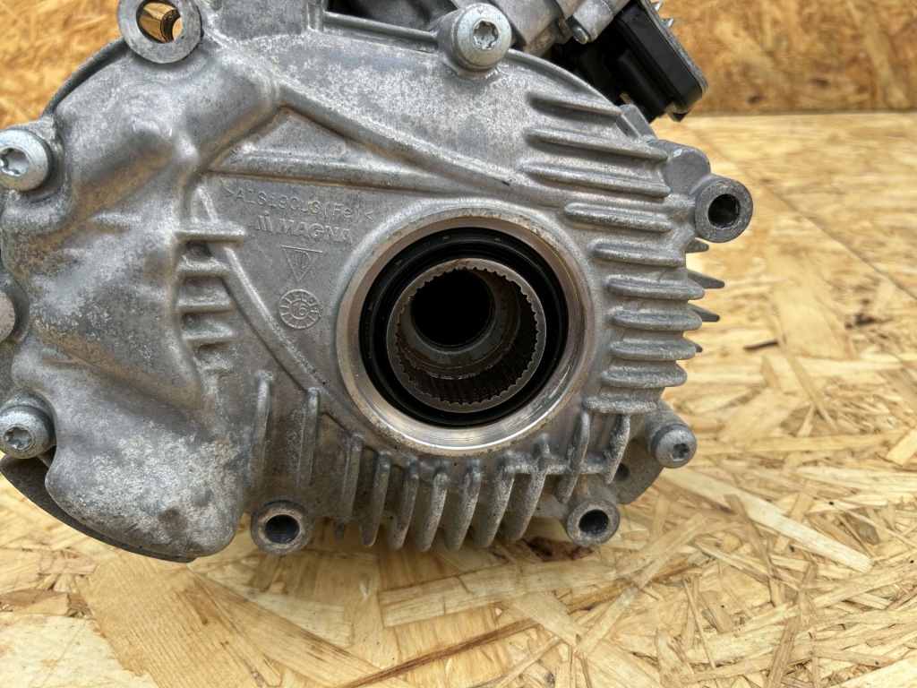 фото №11, Розподільник редуктор коробки porsche macan turbo 95b 95b341010 95b927755b