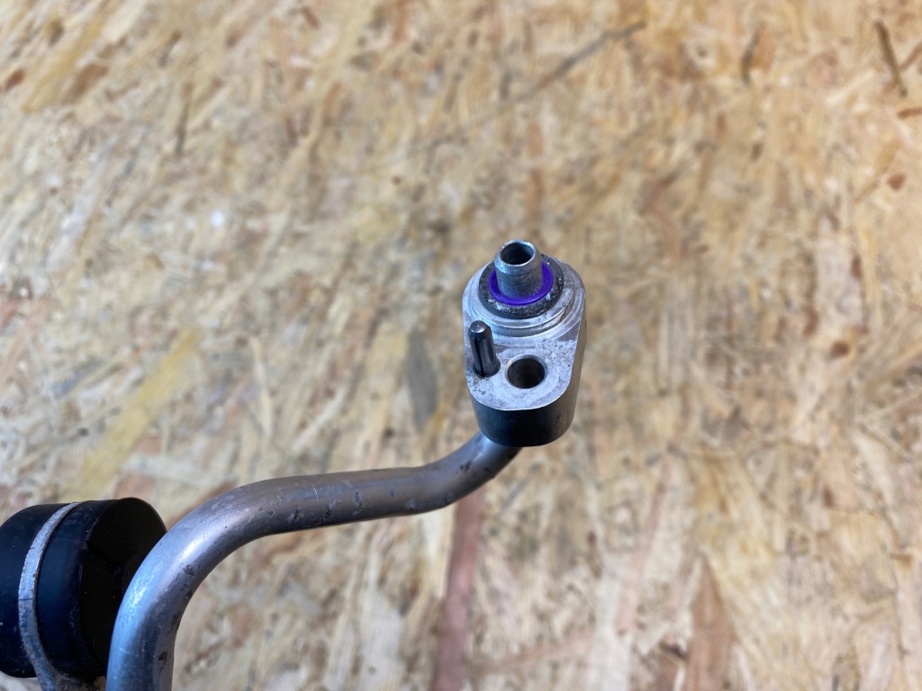 Пабтрубок  шланг трубка кондиционера mercedes s klasa w222 a2228306005 Оригинал