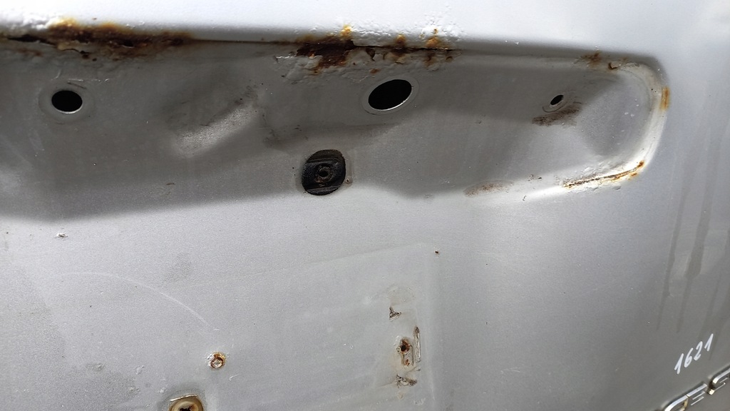 фото №5, Задняя крышка багажника mitsubishi space star 01r