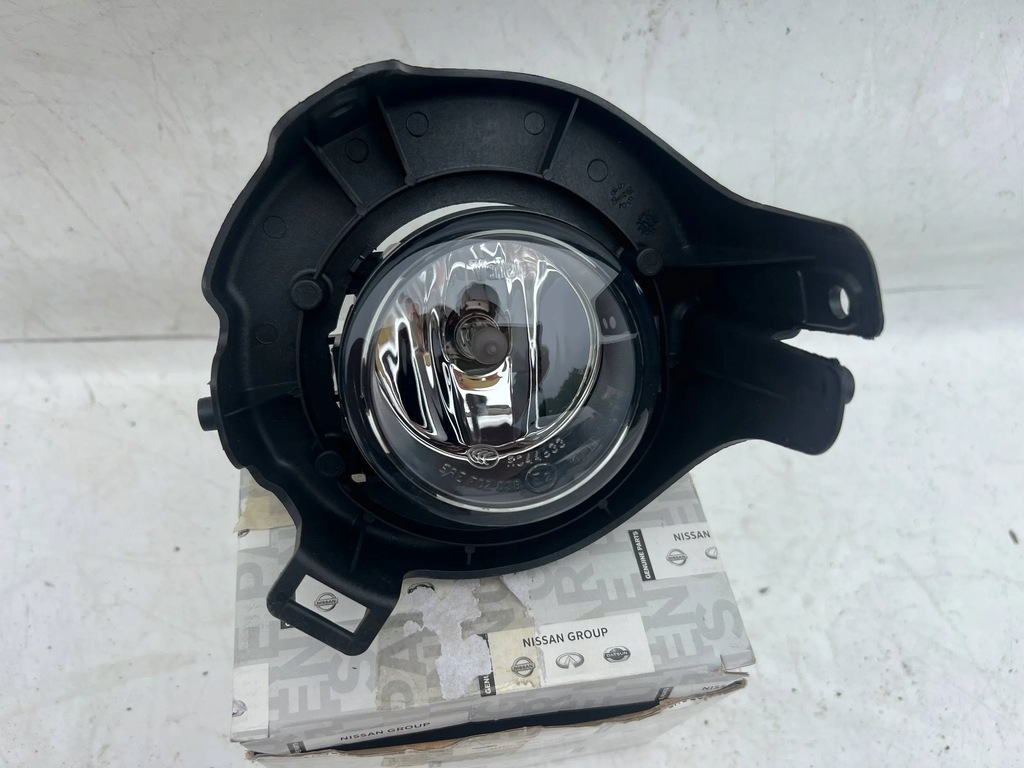 фото №1, Противотуманная фара правый nissan pathfinder новый 2005