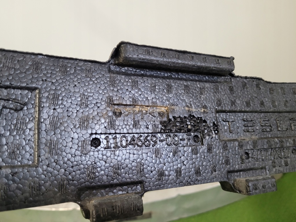 Tesla model 3 iii балка бампера перед передня нижня oem абсорбер піна Київ