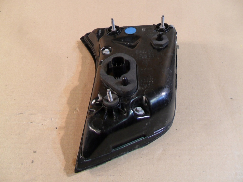 фото №13, Tesla model x лампа задня права 1034337