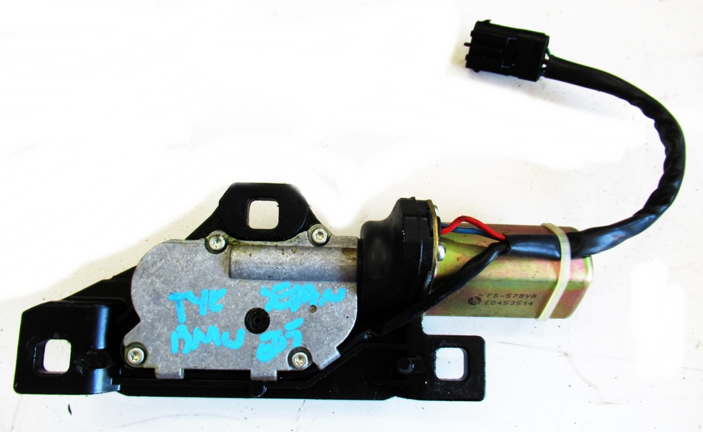 фото №1, Bmw 7 e65 замок доводчик крышки задняя 7014872