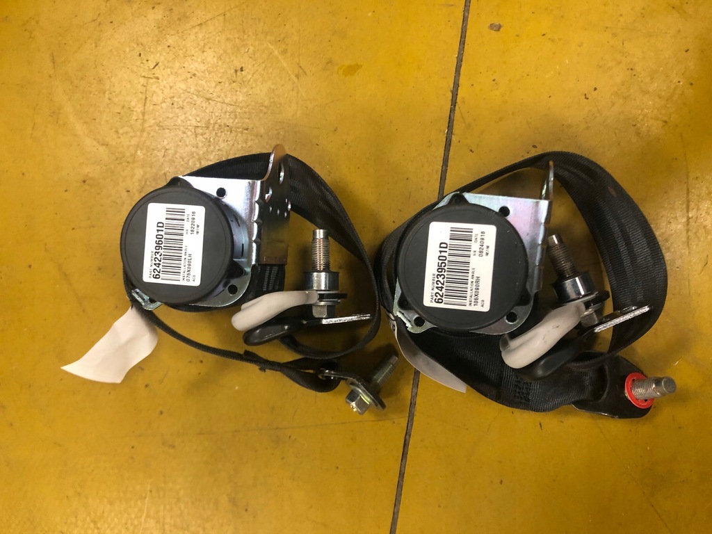 фото №1, Ремни безопасности задняя левый правый nissan leaf ze0