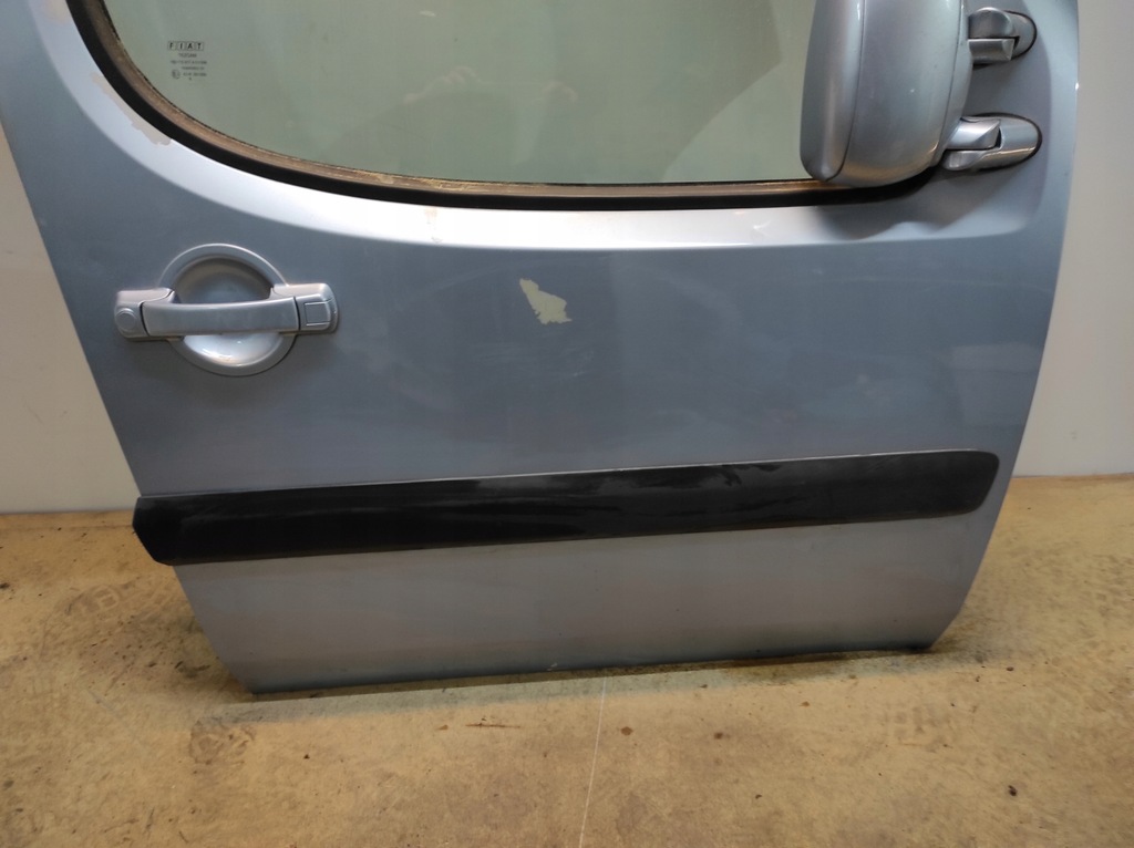 фото №4, Дверь передние правое fiat doblo i lift