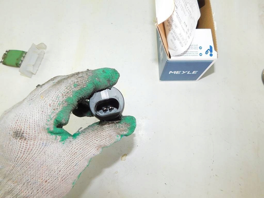 фото №7, Vw caddy iii 2005r помпа омывателя