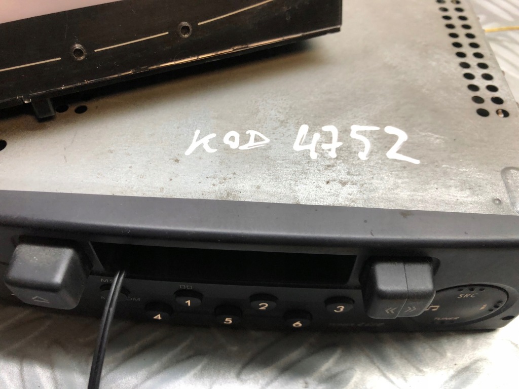 фото №3, Renault laguna ii радио 8200002606 plus kod