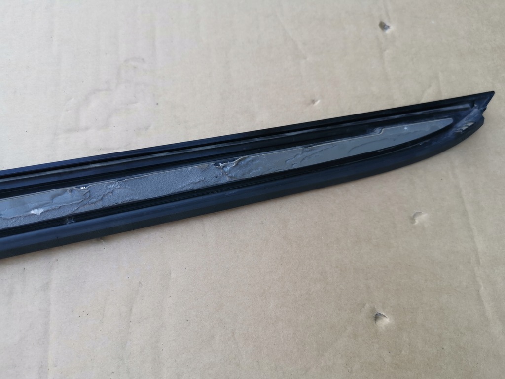 фото №13, Левая молдинг спойлер крышки audi a6 c8 правая