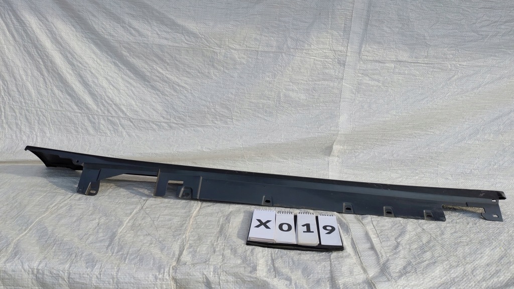 фото №8, Bmw 1 f40 молдинг порог правая