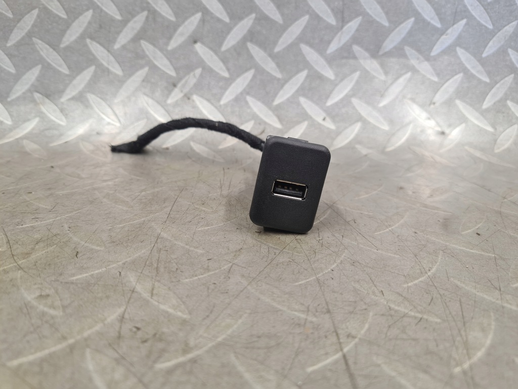 фото №1, Роз'єм штекер usb opel corsa e adam 20928734