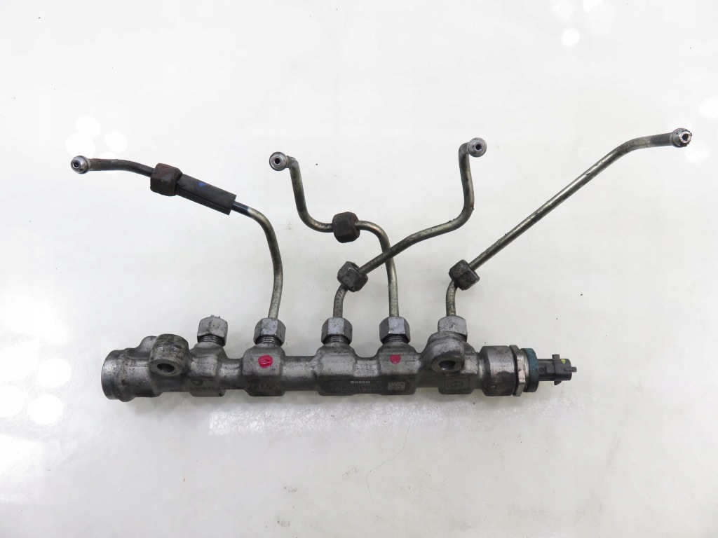 фото №1, Молдинг впрыскная renault master ii 2.5 dci 0445214175 8200754773a g9u 650