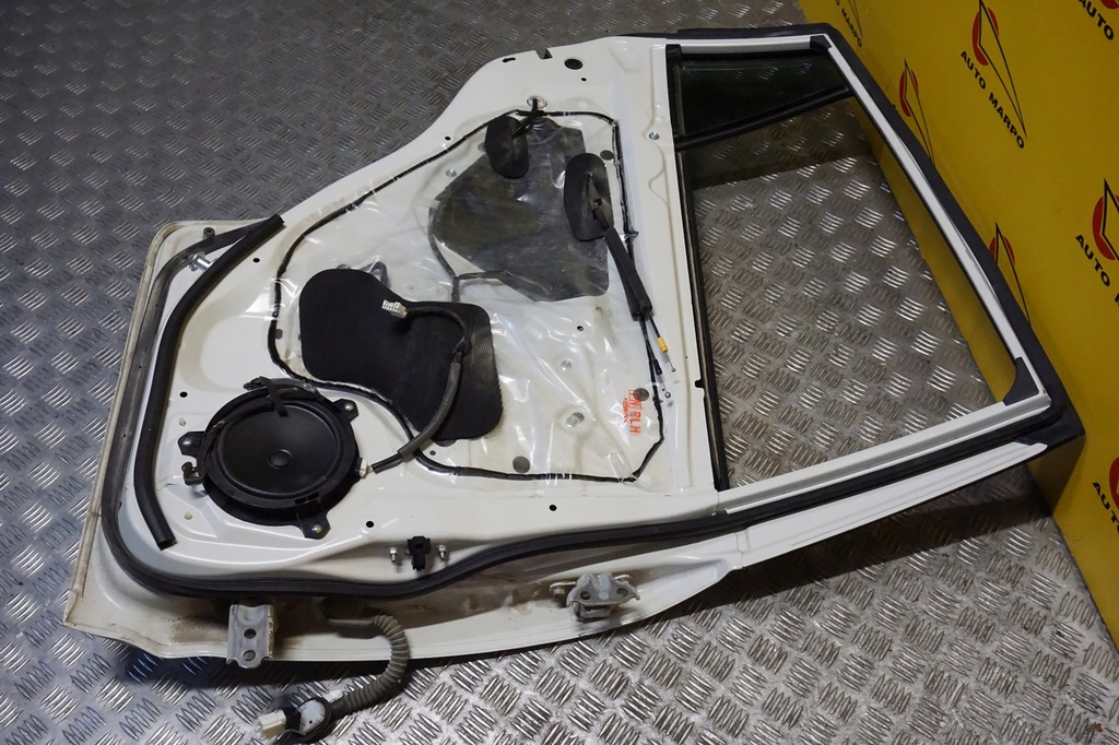 фото №16, Subaru xv crosstrek 2024 2025 - дверь задняя левая задние стекло полный usa