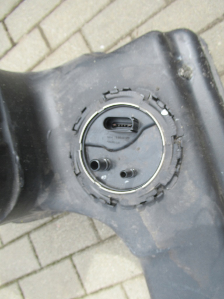 фото №5, Audi r8 бак топлива bak насос левый 420201319b