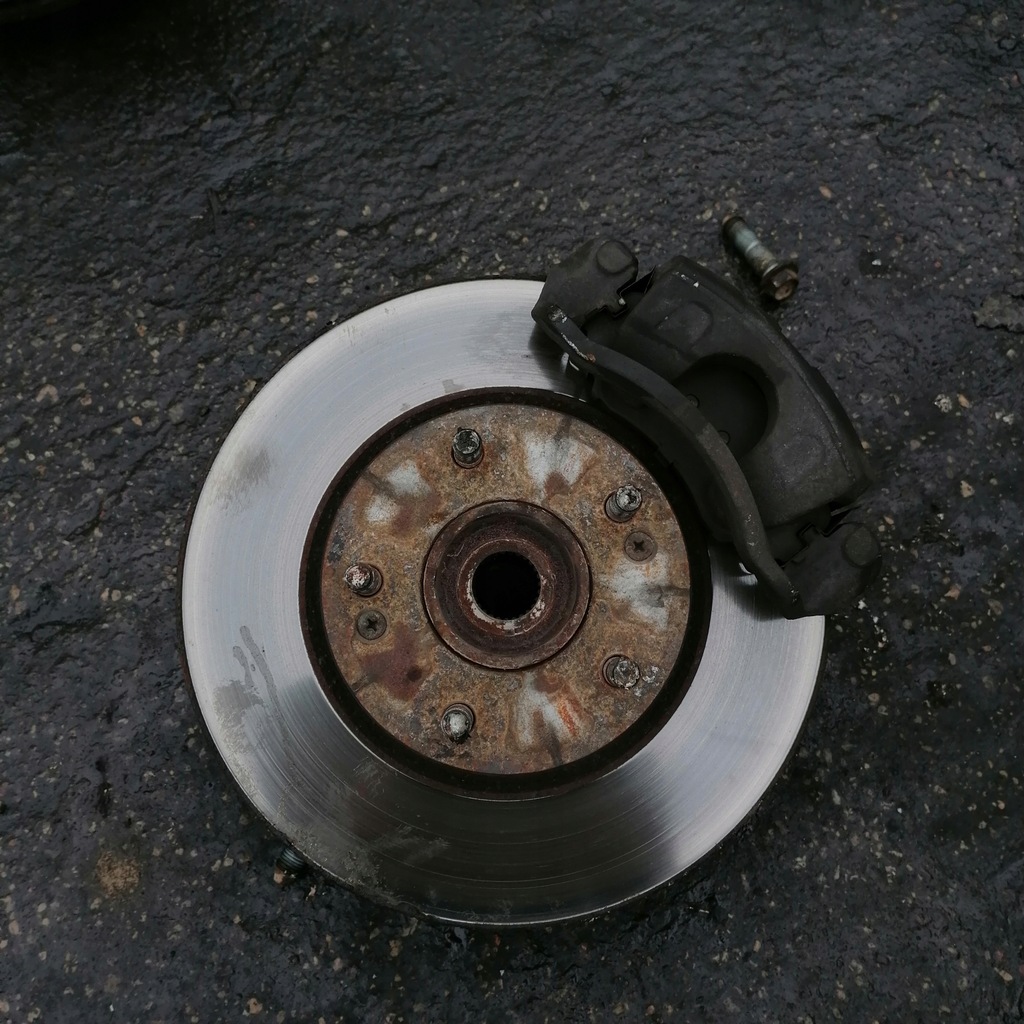 фото №2, Kia sportage ii 2.0b поворотный кулак левый перед