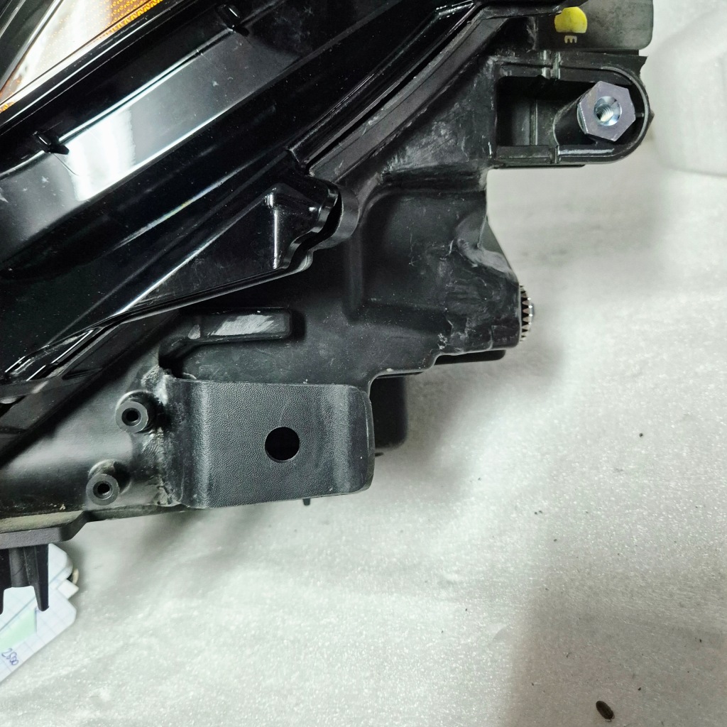 Lexus ux f-sport lift лампа l+p full led eu Доставка