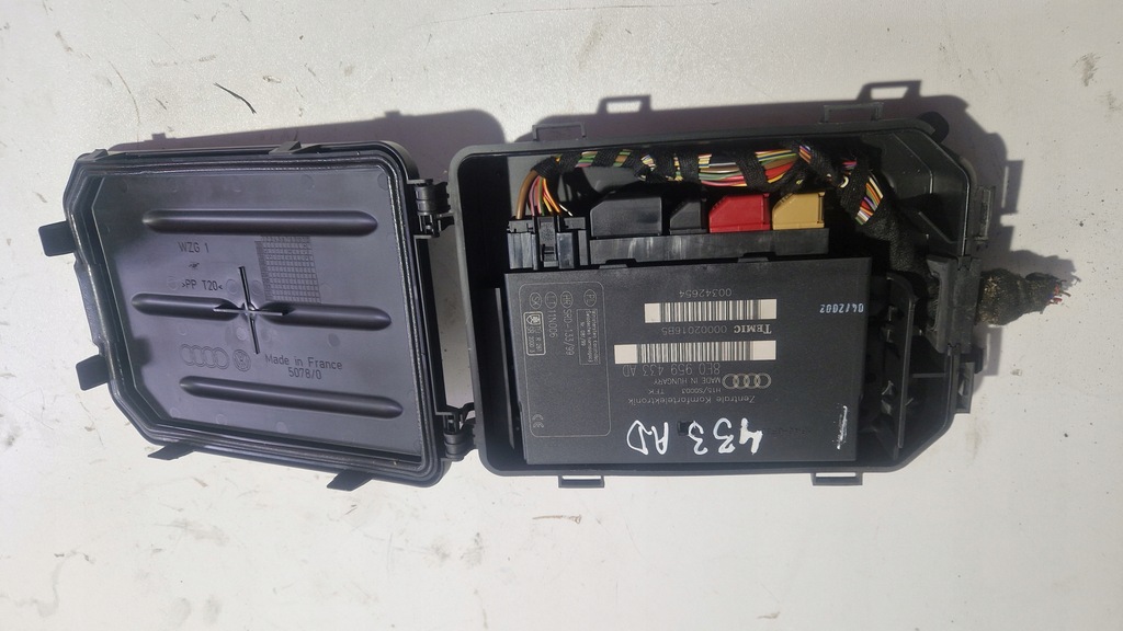 фото №1, Audi a4 b6 модуль комфорта 8e0959433ad