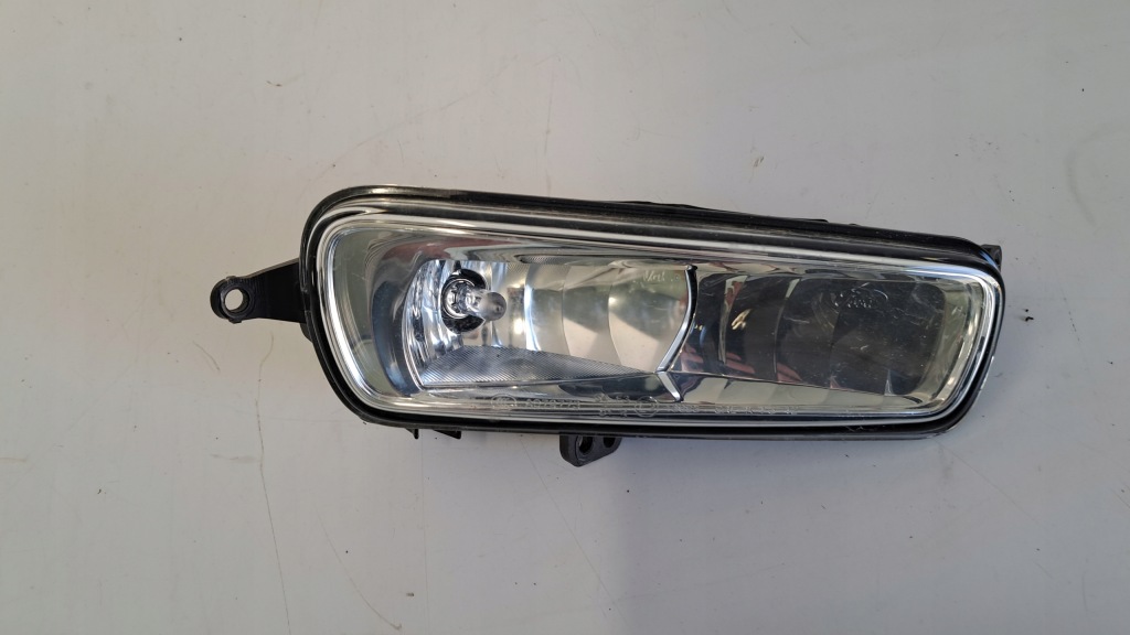 Противотуманная фара правый  левое  решётка бампера ford focus mk3 рестайлинг  14- Оригинал