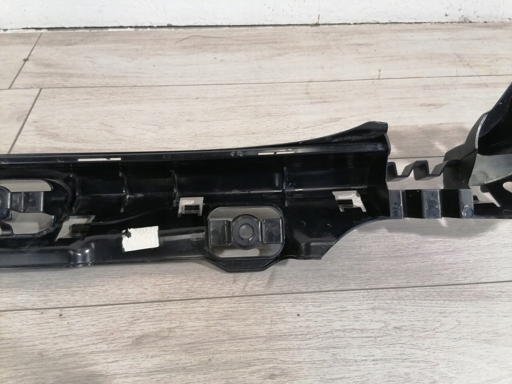 Bmw f20 f22 f23 f87 направляющая бампер задний  7285532 Цена