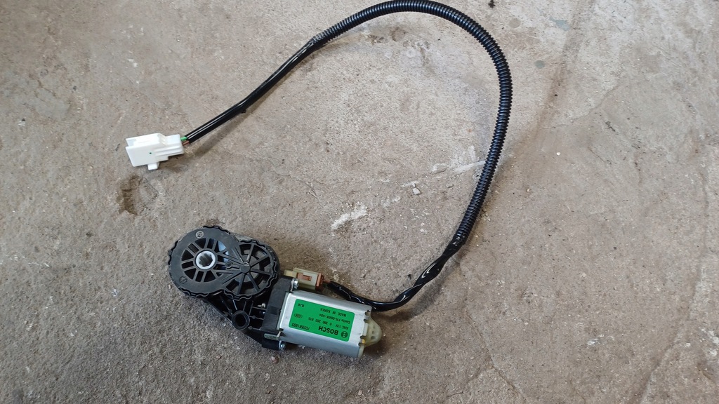 фото №1, Mazda cx5 моторчик сиденье левый 0390203815