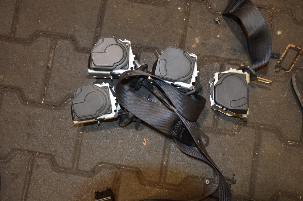 фото №1, Alfa romeo 159 kombi ремені задня перед комплект