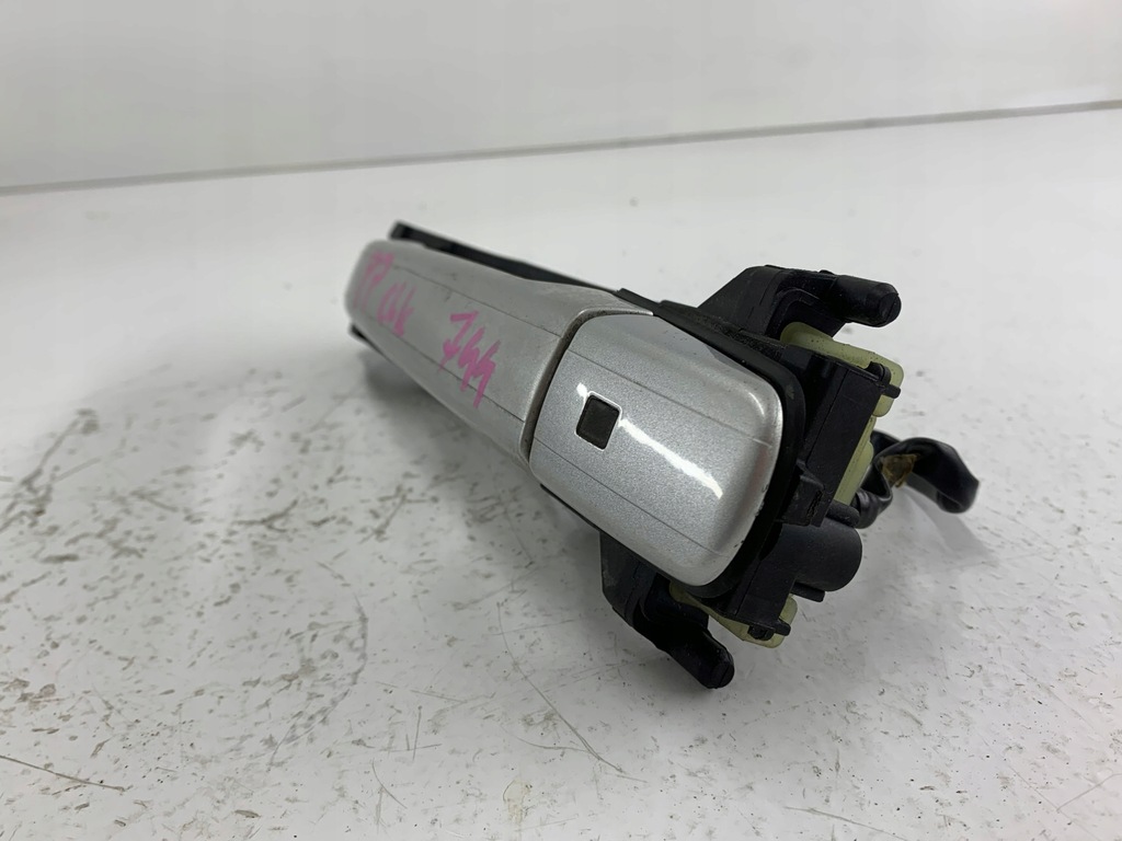 фото №4, Mercedes clk c208 w208 ручка наружная правая перед 744