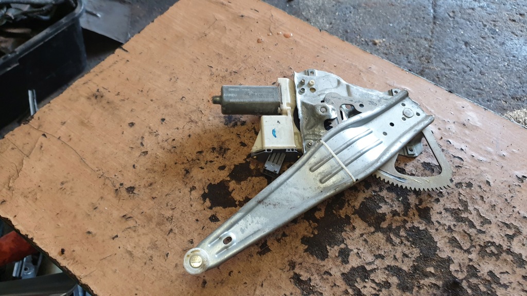 фото №1, Toyota avensis t25 підйомник вікон правий задня