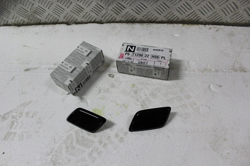 фото №1, Nissan 370z 2013 заглушка распылителя ксенон