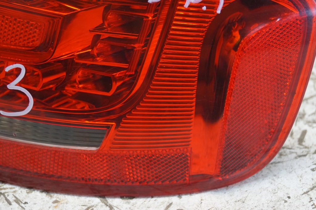 фото №4, Audi a4 b8 led лампа правая задняя sedan