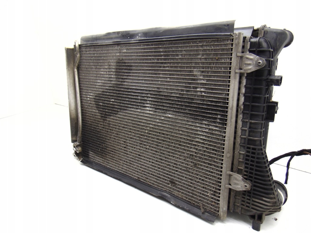 фото №7, Радіатор перед комплект 3aa121253 vw passat b7 tdi