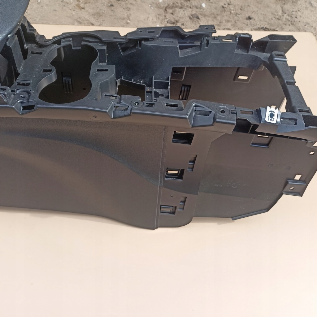 фото №5, Renault kadjar підлокітник