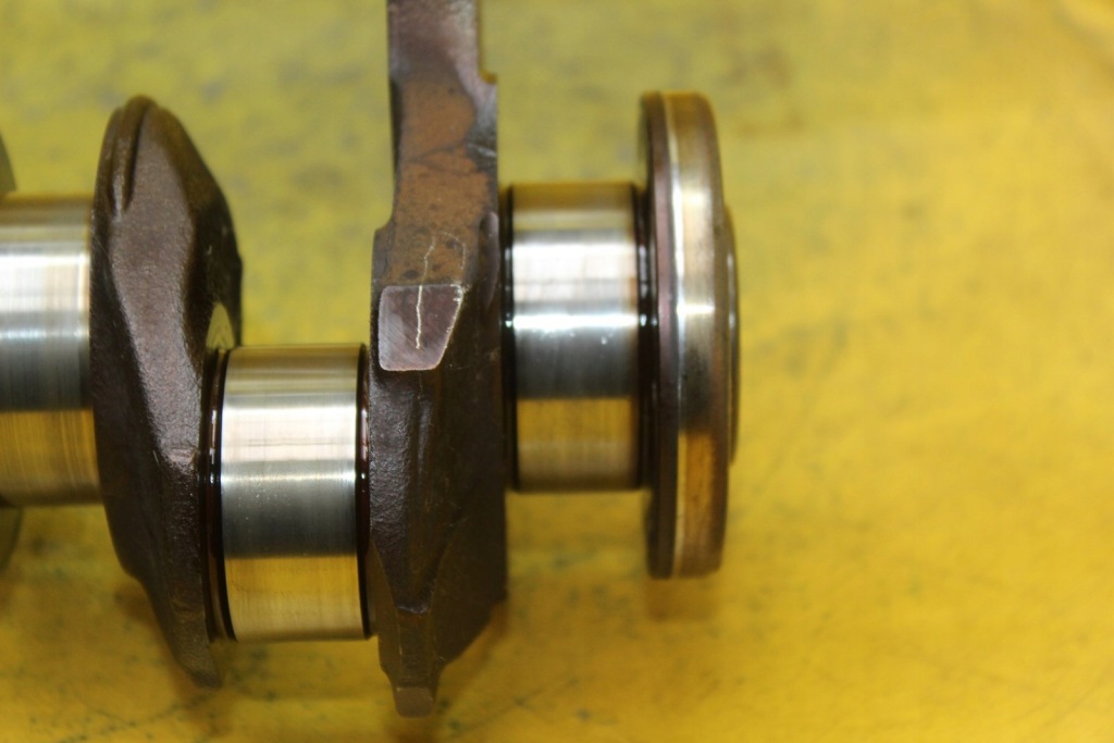 Wał колінчастий laguna 2 1.8 b f4c 659 в Україні