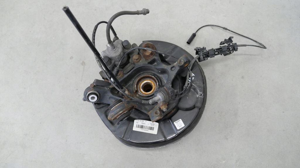 фото №1, Bmw f32 поворотный кулак ступица суппорт правый задняя